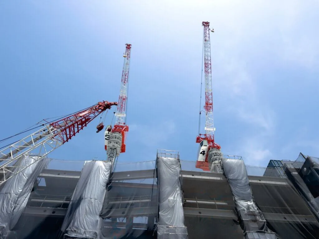 マンション・ビルの建設現場